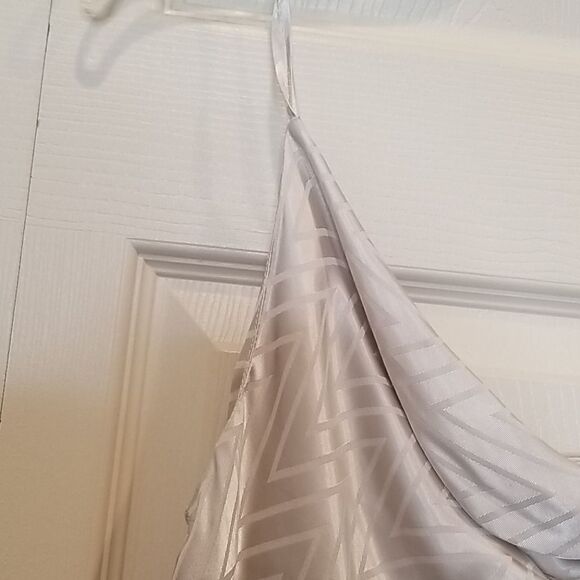 Stile Silky Bone Cowl Neck Cami Sz S NWT - Picture 3 of 7